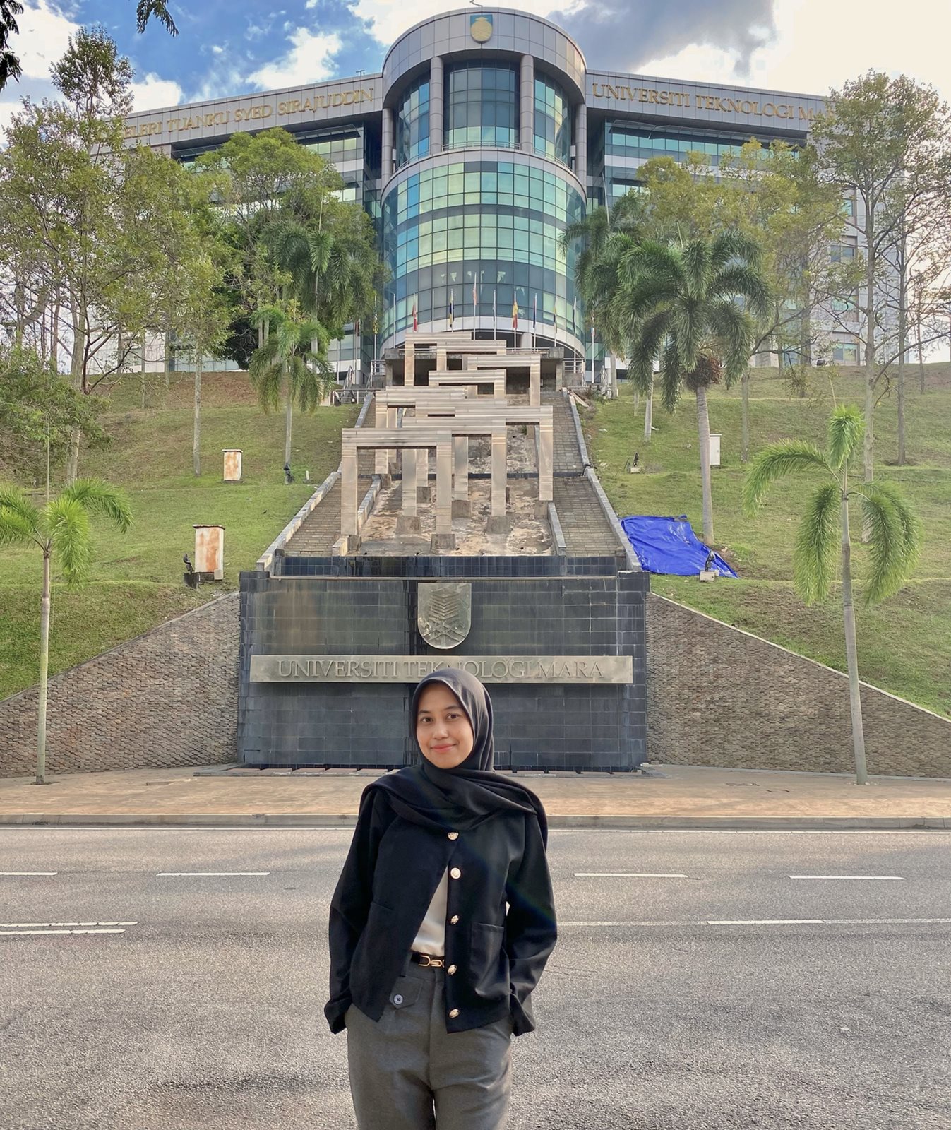 IMG_2332-(1).JPG IMG_2332-(1).JPG